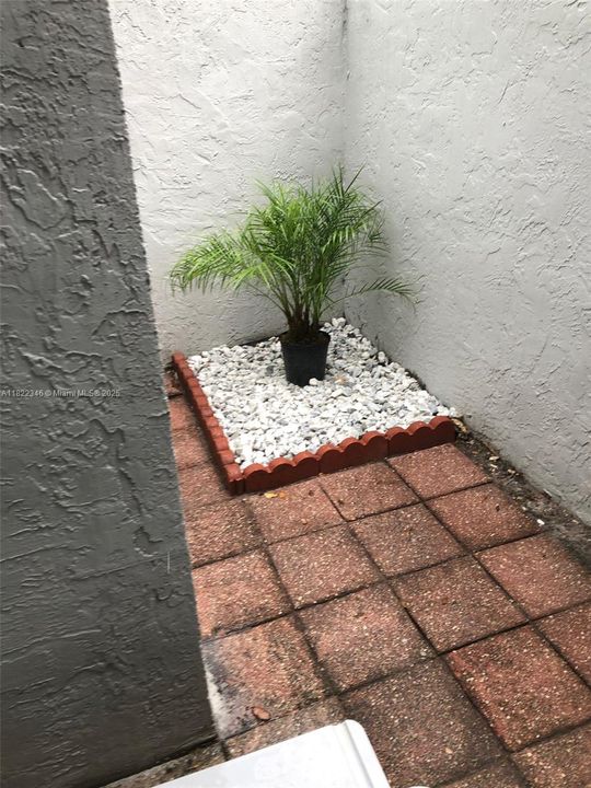 For Sale: $309,900 (2 beds, 2 baths, 1332 Square Feet)