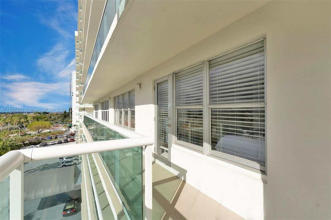 For Sale: $1,150,000 (2 beds, 2 baths, 1821 Square Feet)