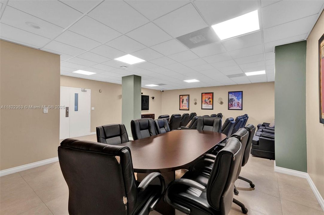 For Sale: $1,150,000 (2 beds, 2 baths, 1821 Square Feet)