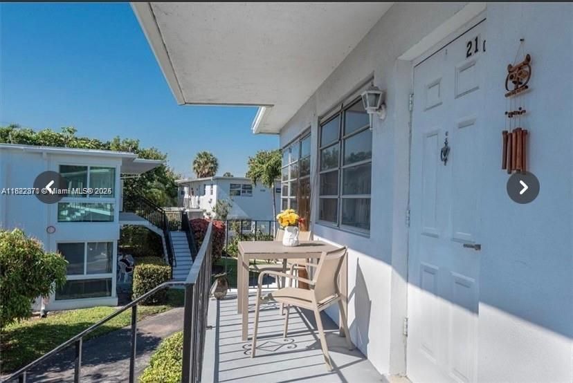 出租: $1,750 (2 贝兹, 1 浴室, 600 平方英尺)