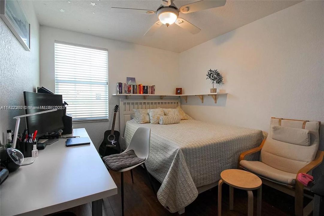 For Sale: $590,000 (4 beds, 2 baths, 1952 Square Feet)