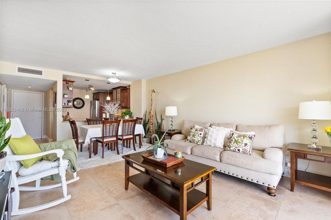 En Venta: $248,999 (1 camas, 1 baños, 780 Pies cuadrados)