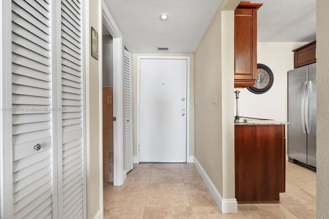 En Venta: $248,999 (1 camas, 1 baños, 780 Pies cuadrados)