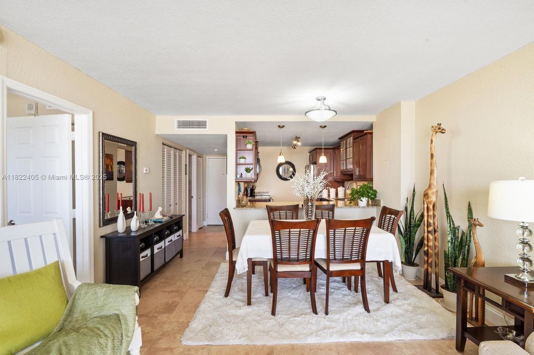 En Venta: $248,999 (1 camas, 1 baños, 780 Pies cuadrados)