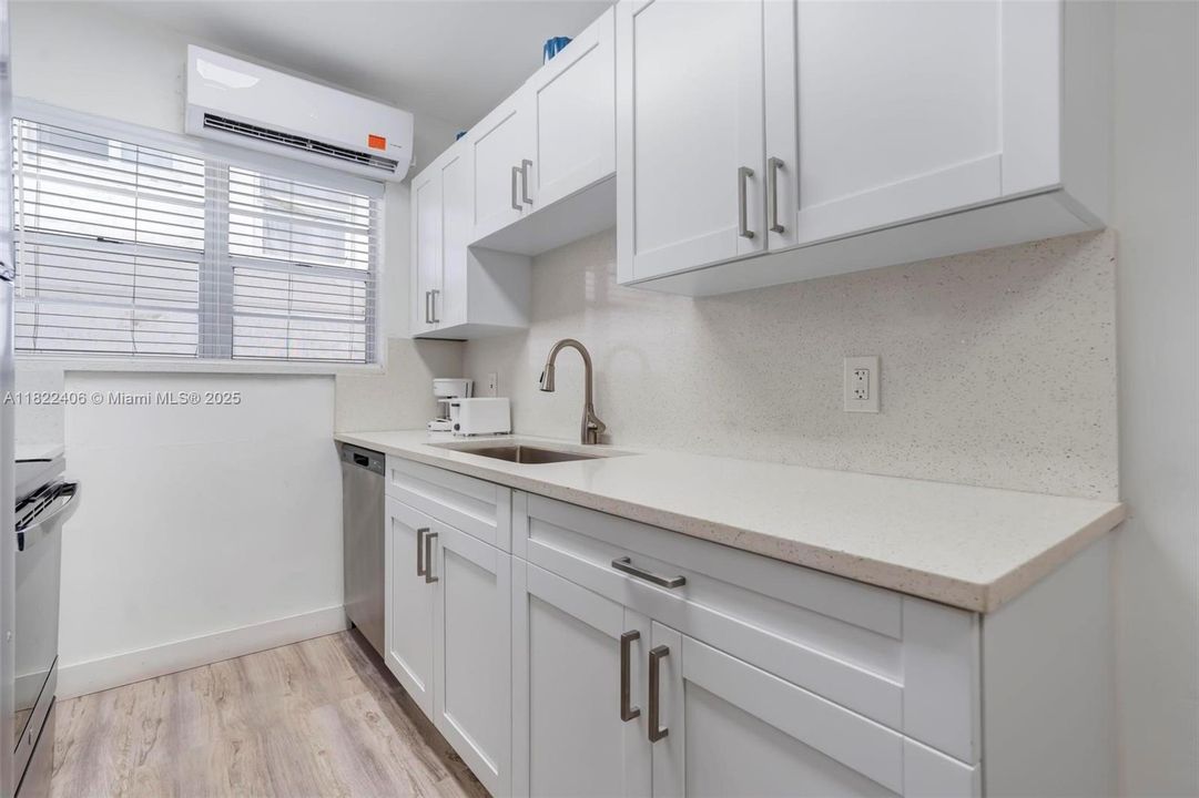 En Venta: $239,000 (0 camas, 1 baños, 401 Pies cuadrados)