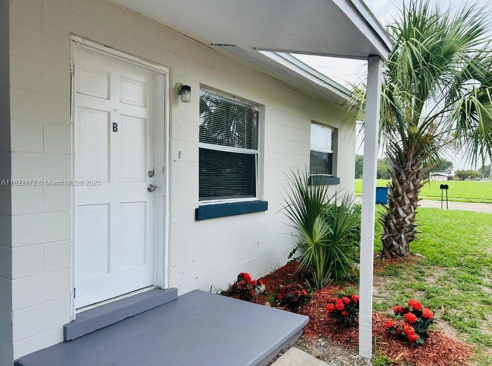 Recently Rented: $1,300 (2 beds, 1 baths, 0 Square Feet)