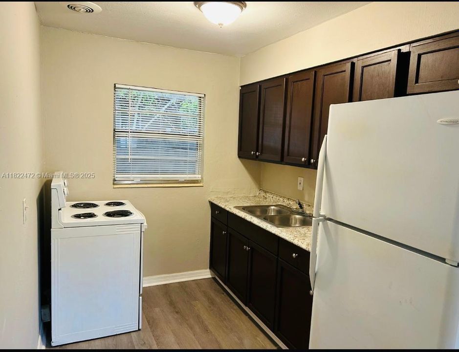 Recently Rented: $1,300 (2 beds, 1 baths, 0 Square Feet)