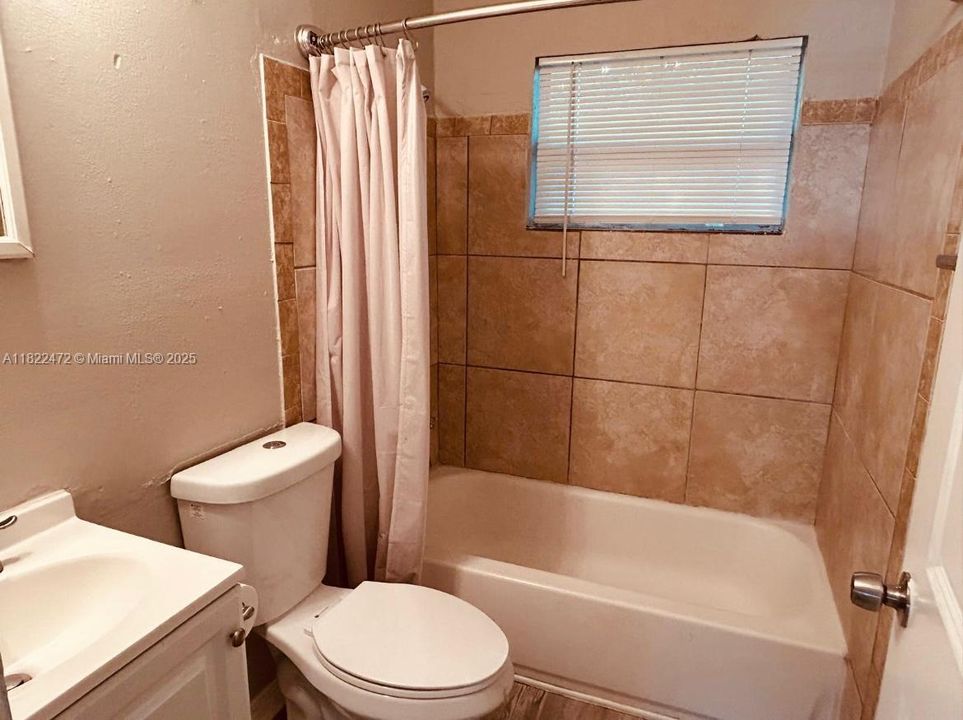 Recently Rented: $1,300 (2 beds, 1 baths, 0 Square Feet)