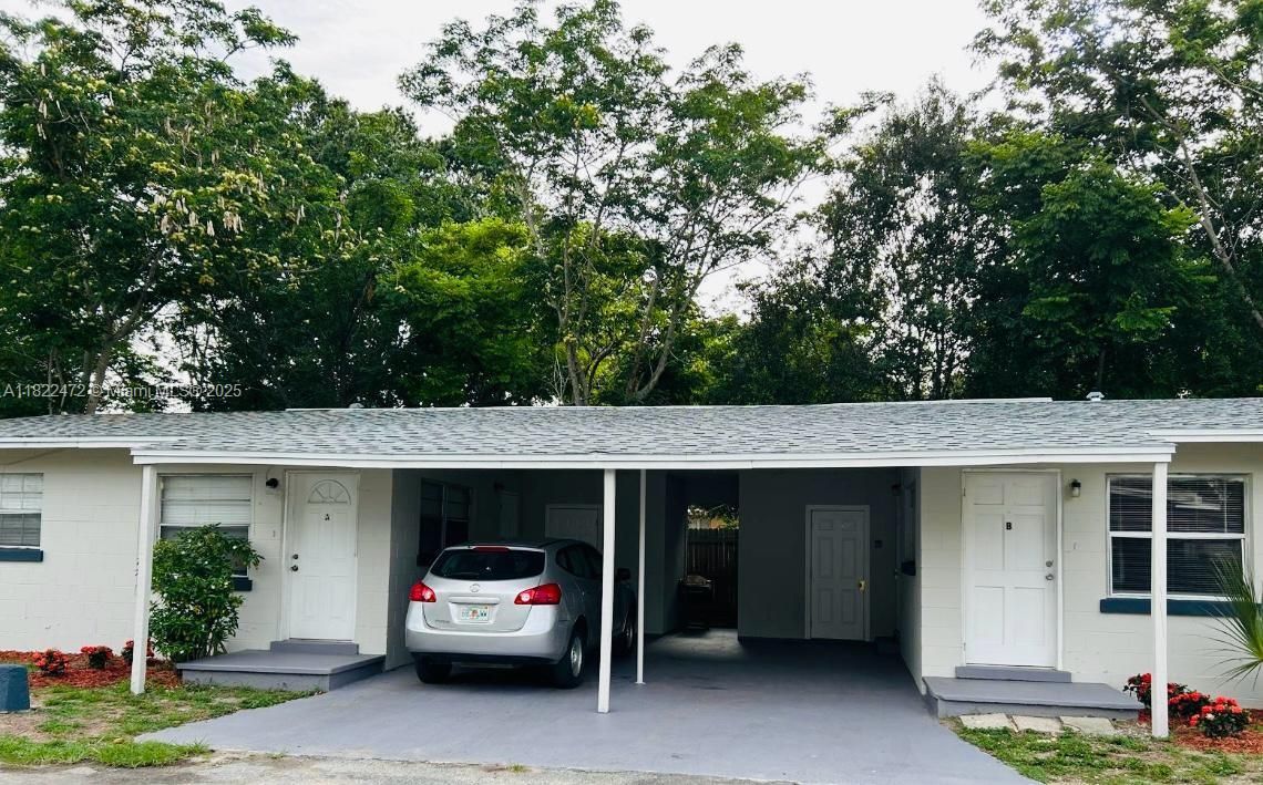 Recently Rented: $1,300 (2 beds, 1 baths, 0 Square Feet)