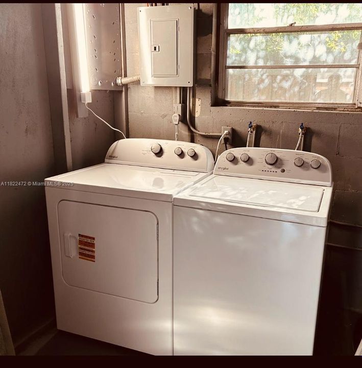 Recently Rented: $1,300 (2 beds, 1 baths, 0 Square Feet)