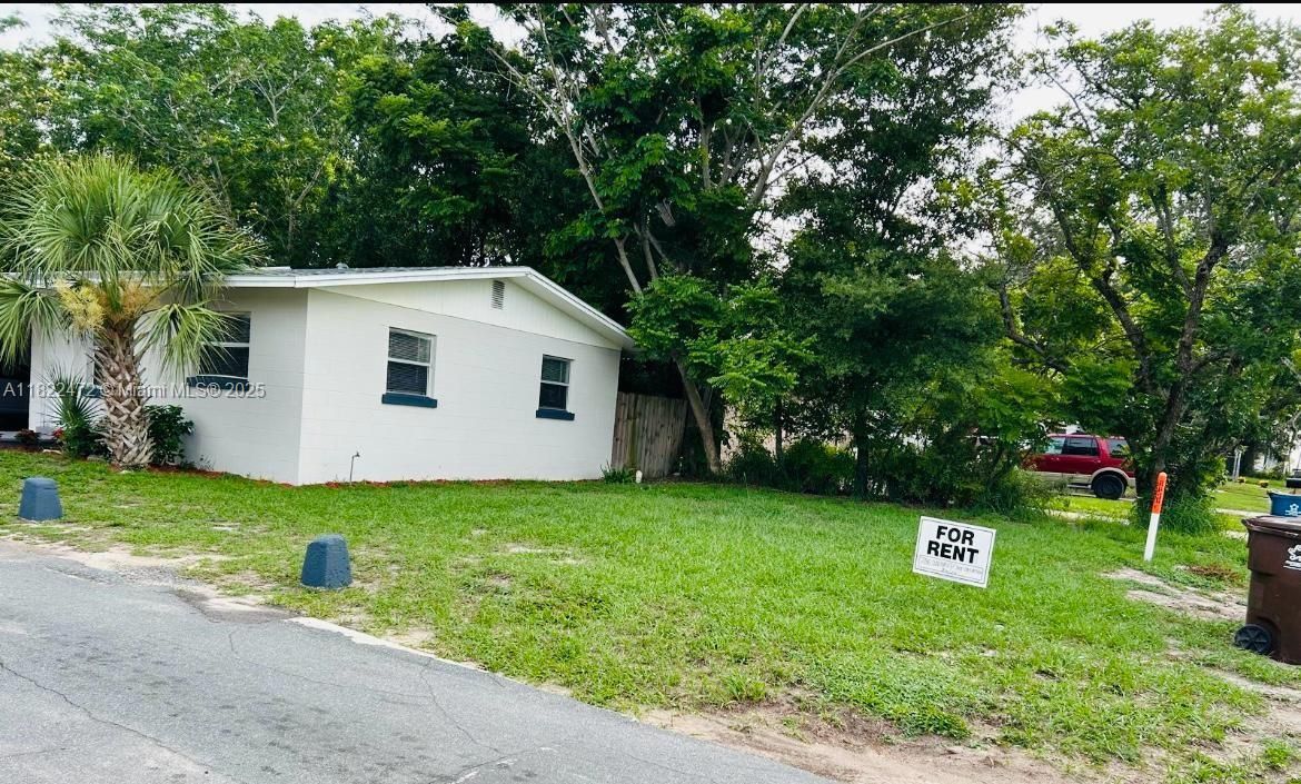 Recently Rented: $1,300 (2 beds, 1 baths, 0 Square Feet)