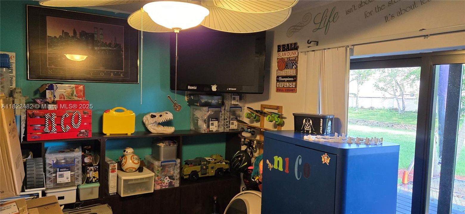 На продажу: $315,000 (2 спален, 2 ванн, 1291 Квадратных фут)