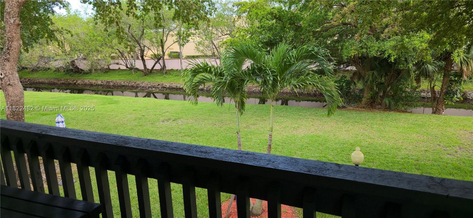 На продажу: $315,000 (2 спален, 2 ванн, 1291 Квадратных фут)