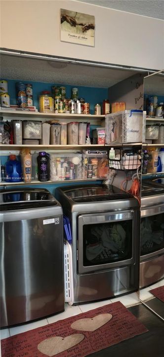 На продажу: $315,000 (2 спален, 2 ванн, 1291 Квадратных фут)