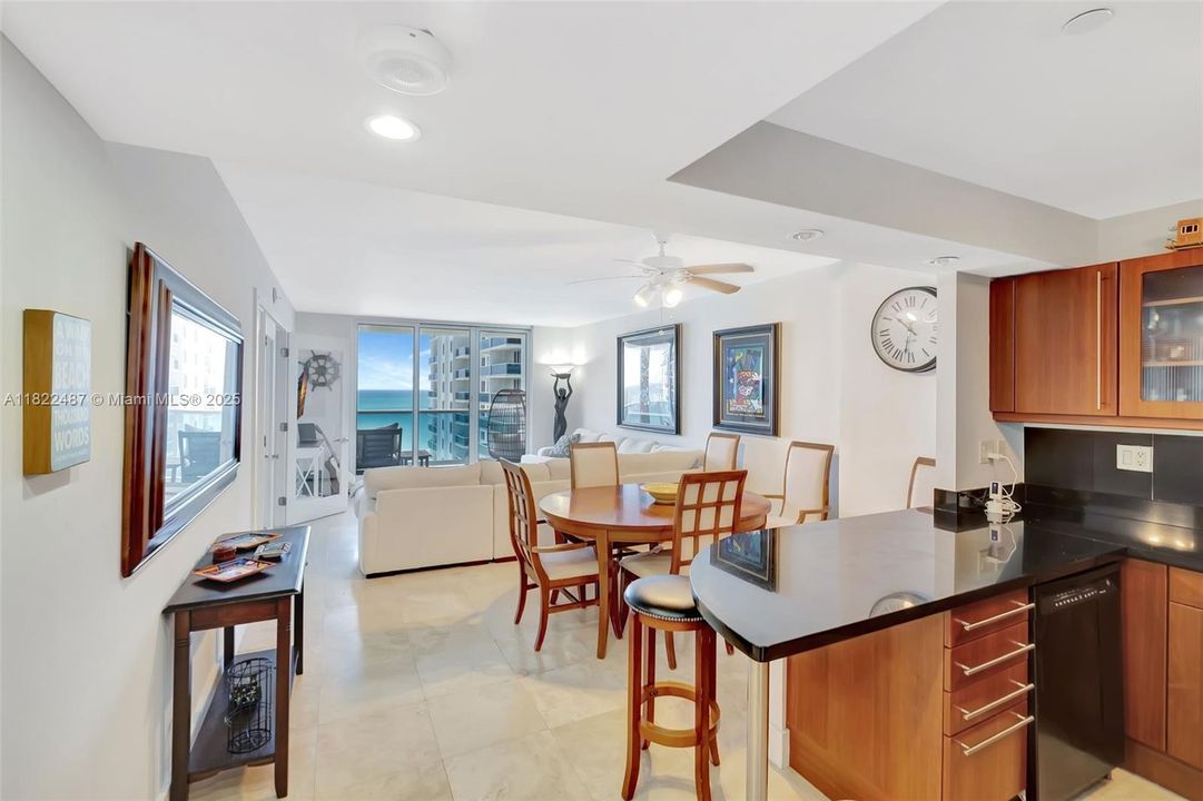 Active With Contract: $1,349,000 (1 beds, 1 baths, 850 Square Feet)