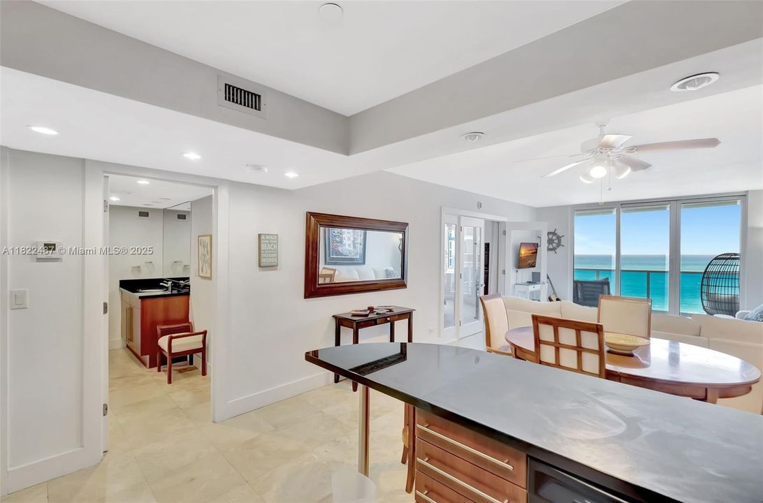 Active With Contract: $1,349,000 (1 beds, 1 baths, 850 Square Feet)