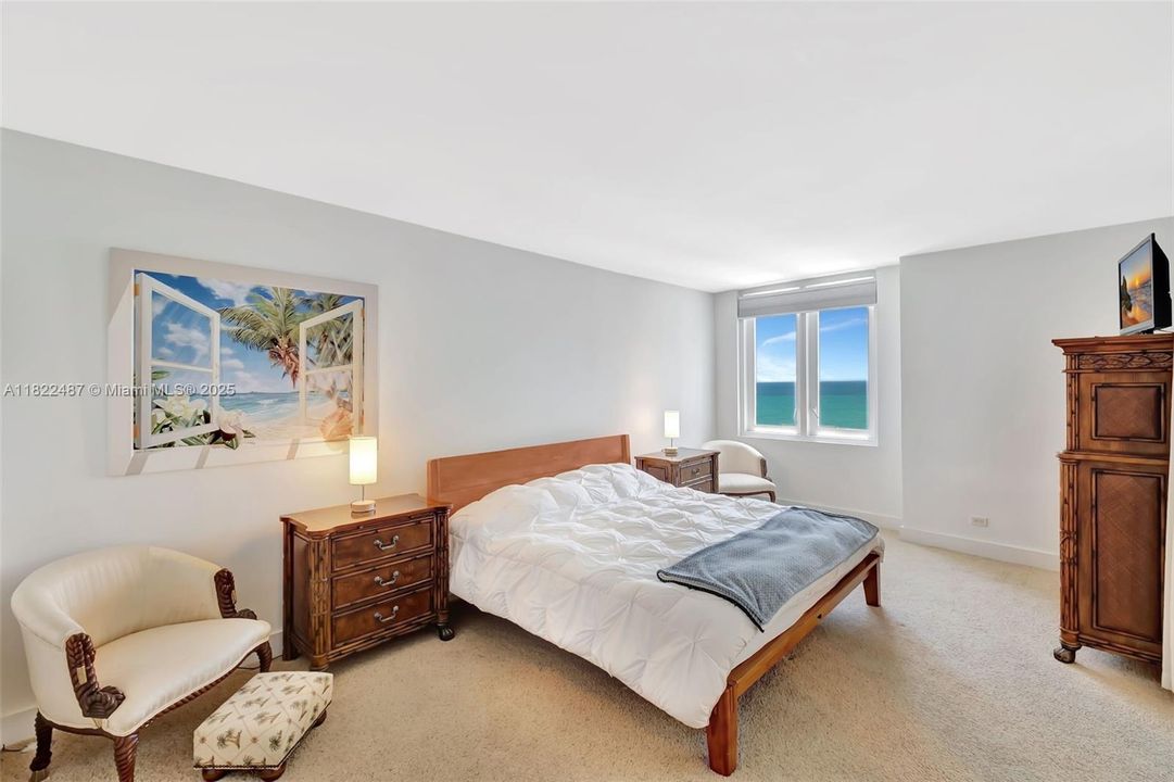 Active With Contract: $1,349,000 (1 beds, 1 baths, 850 Square Feet)