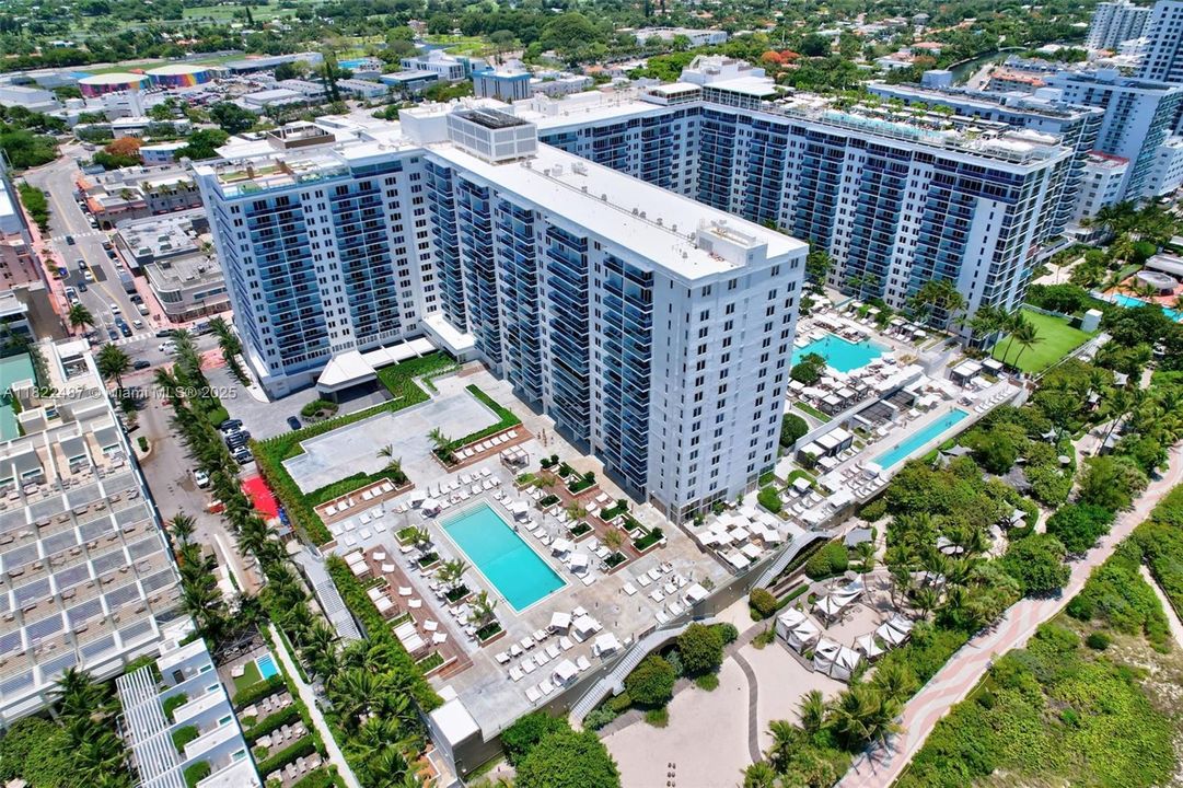 Active With Contract: $1,349,000 (1 beds, 1 baths, 850 Square Feet)