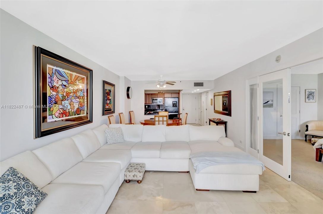 Active With Contract: $1,349,000 (1 beds, 1 baths, 850 Square Feet)