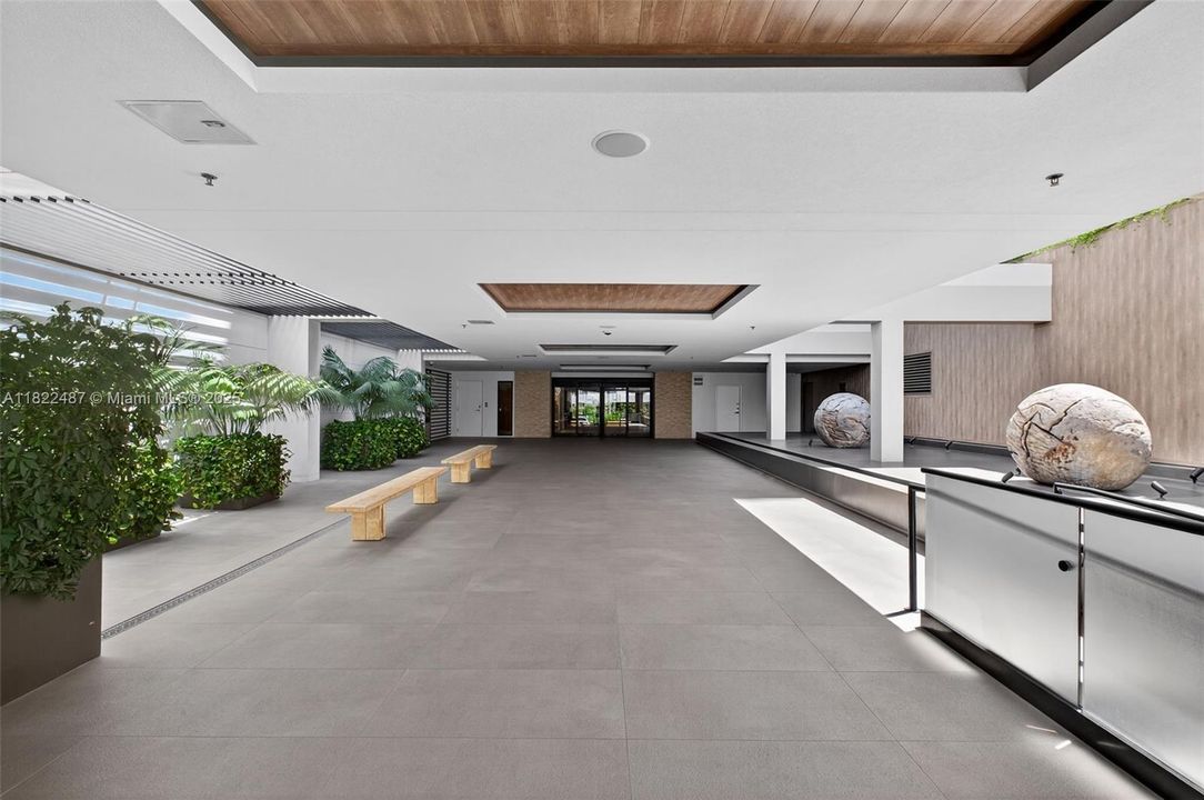 Active With Contract: $1,349,000 (1 beds, 1 baths, 850 Square Feet)