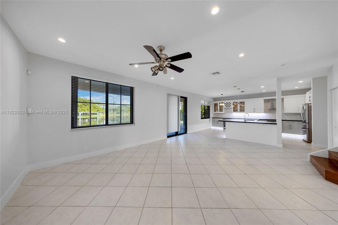 Activo con contrato: $5,900 (5 camas, 3 baños, 2480 Pies cuadrados)