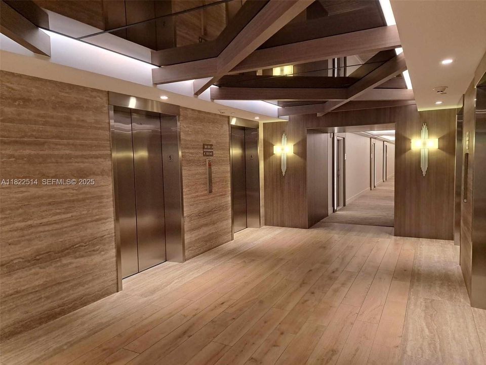 En Venta: $699,000 (0 camas, 1 baños, 600 Pies cuadrados)