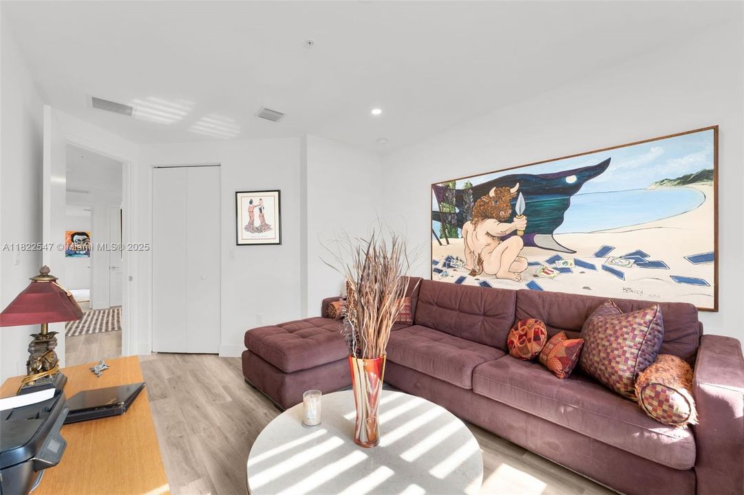 最近售出: $500,000 (3 贝兹, 2 浴室, 1770 平方英尺)