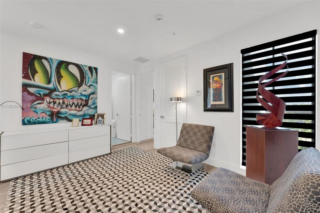 最近售出: $500,000 (3 贝兹, 2 浴室, 1770 平方英尺)