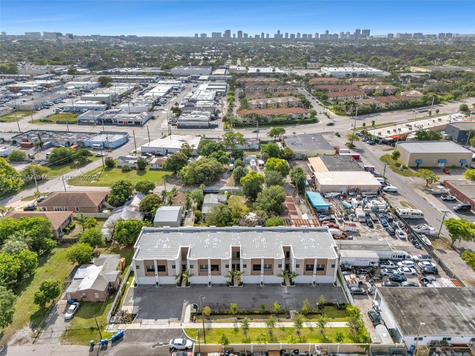 最近售出: $500,000 (3 贝兹, 2 浴室, 1770 平方英尺)