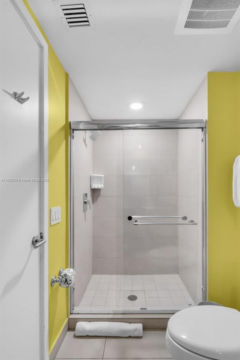 For Sale: $890,000 (2 beds, 2 baths, 1179 Square Feet)