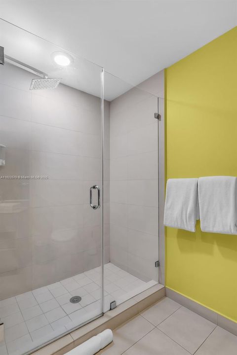 For Sale: $890,000 (2 beds, 2 baths, 1179 Square Feet)