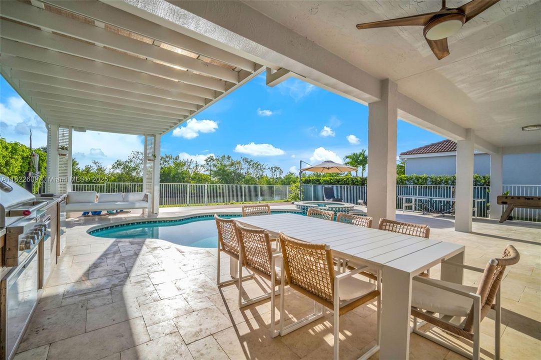 Recently Sold: $1,299,000 (4 beds, 3 baths, 2550 Square Feet)