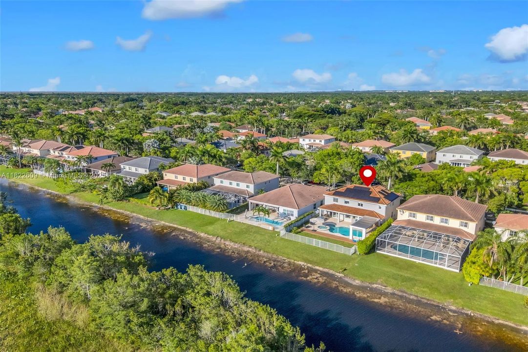 Recently Sold: $1,299,000 (4 beds, 3 baths, 2550 Square Feet)