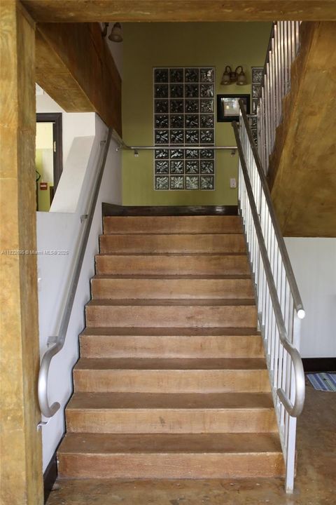 En Renta: $6,995 (0 camas, 0 baños, 0 Pies cuadrados)