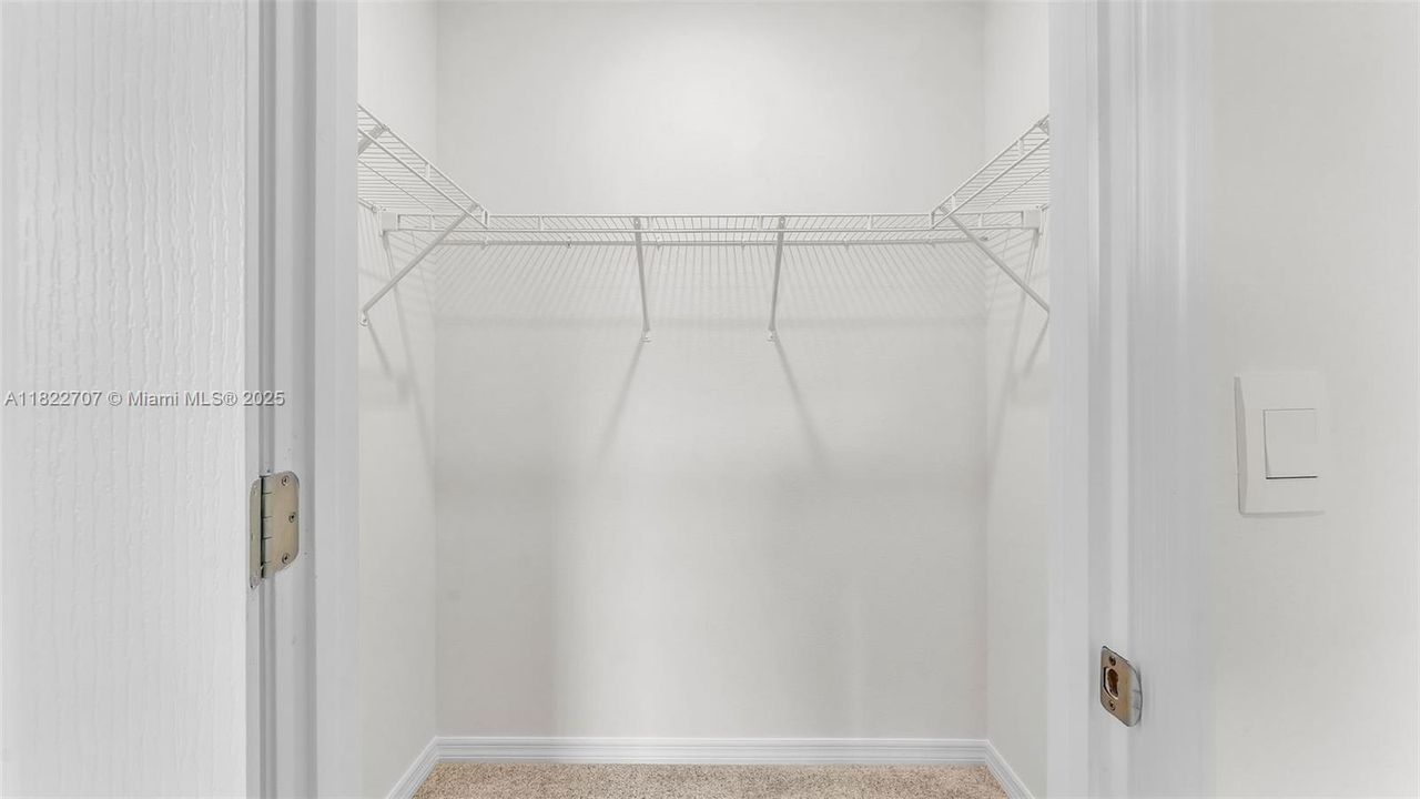 Active With Contract: $1,850 (3 beds, 2 baths, 1673 Square Feet)