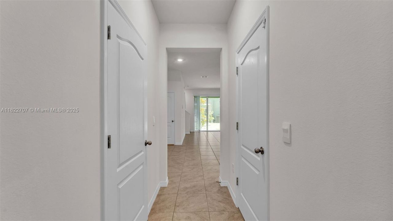 Active With Contract: $1,850 (3 beds, 2 baths, 1673 Square Feet)