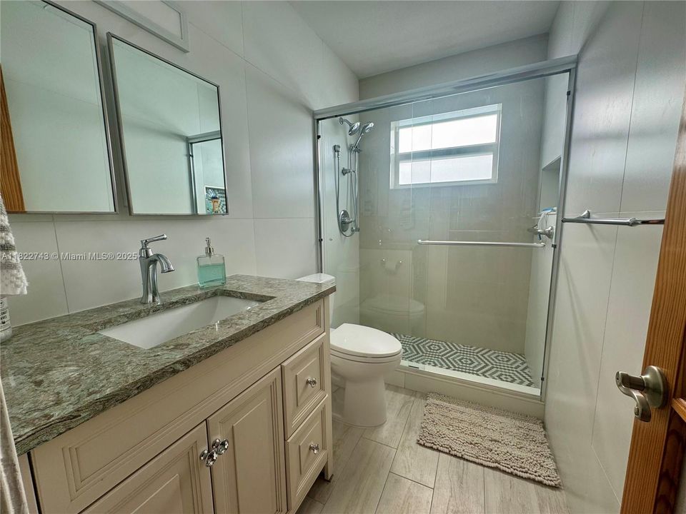 En Venta: $174,500 (1 camas, 1 baños, 680 Pies cuadrados)