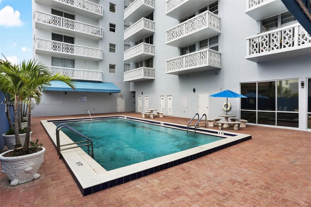 Activo con contrato: $275,000 (1 camas, 1 baños, 785 Pies cuadrados)