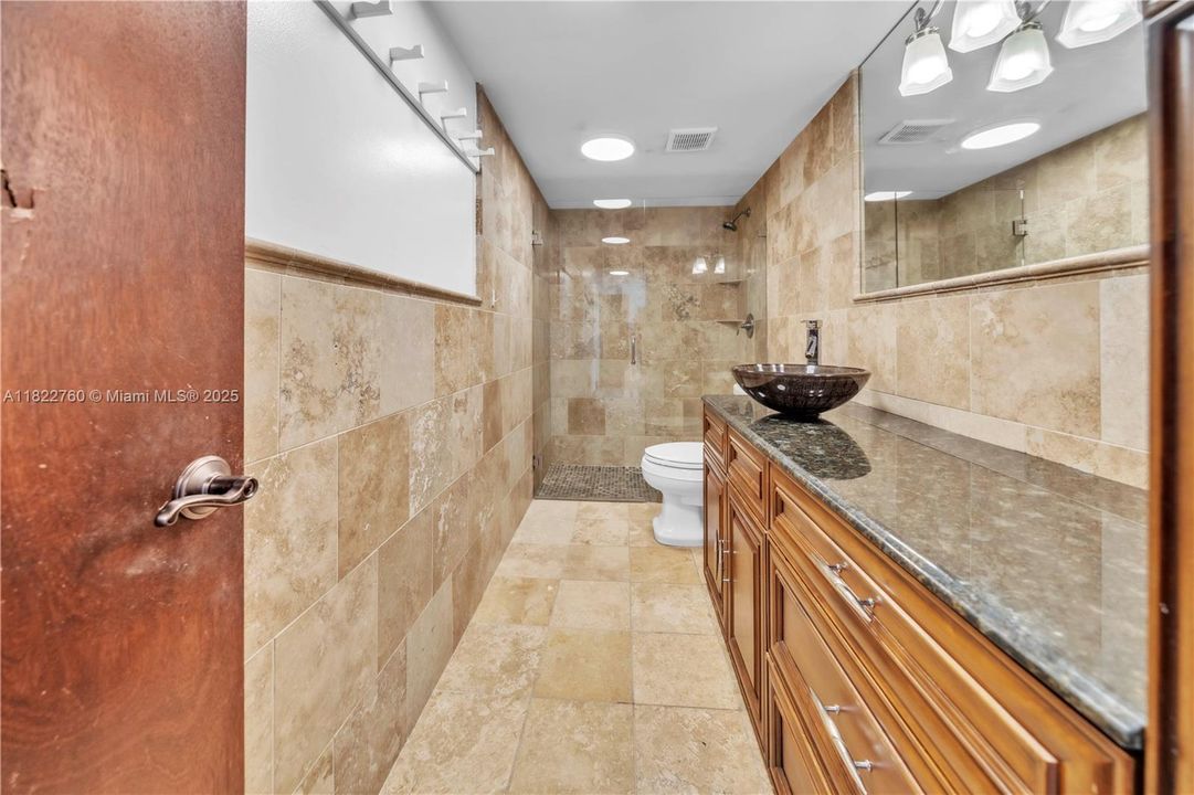 最近租的: $3,500 (2 贝兹, 2 浴室, 1397 平方英尺)