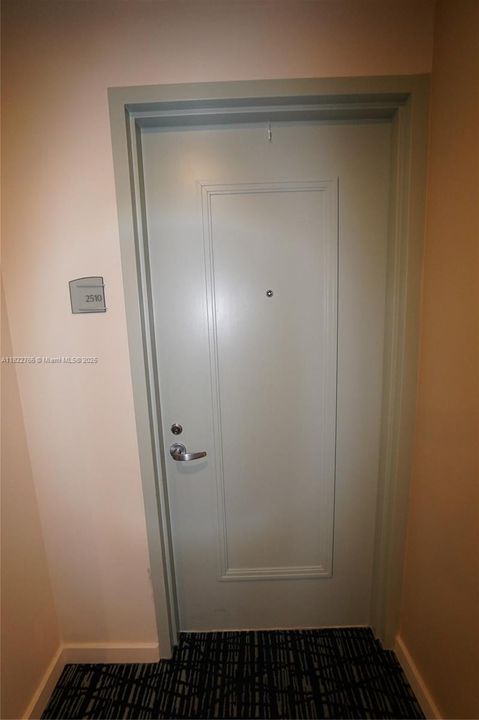 На продажу: $400,000 (1 спален, 1 ванн, 794 Квадратных фут)