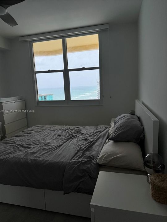 Active With Contract: $5,800 (2 beds, 2 baths, 1198 Square Feet)