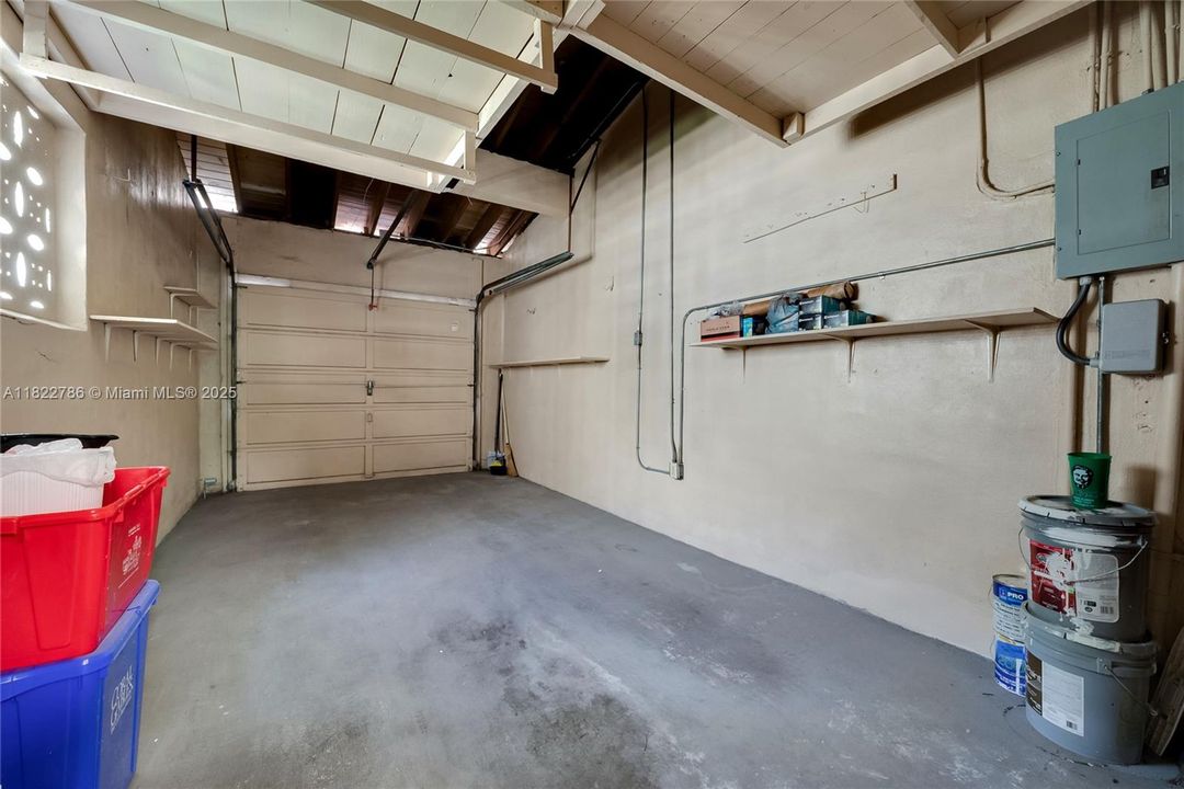 Недавно продано: $1,125,000 (2 спален, 2 ванн, 1041 Квадратных фут)