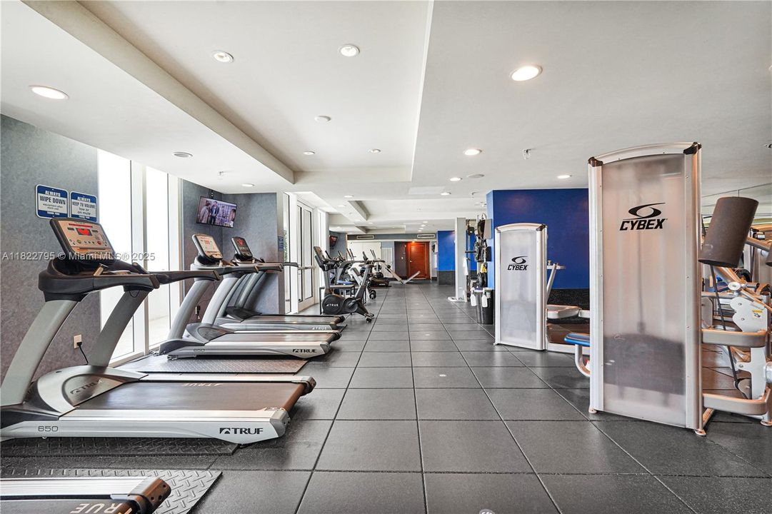 Vendido Recientemente: $678,999 (2 camas, 2 baños, 1274 Pies cuadrados)