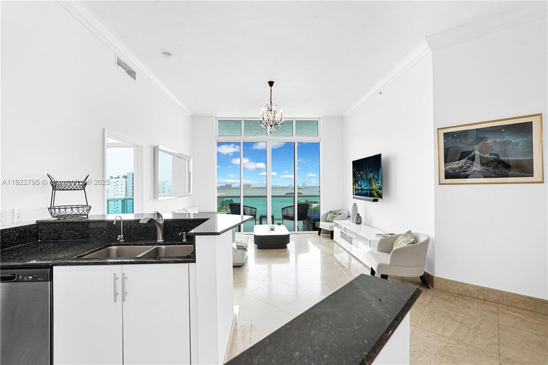 Vendido Recientemente: $678,999 (2 camas, 2 baños, 1274 Pies cuadrados)