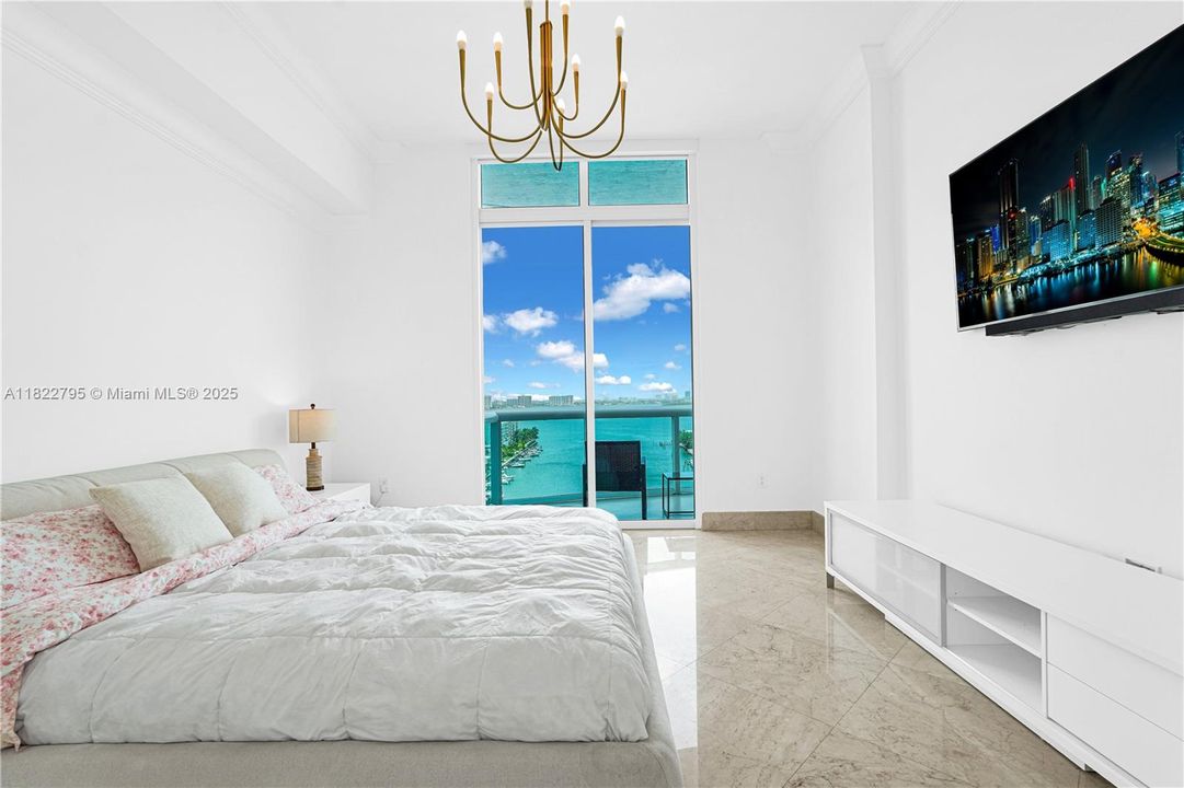 Vendido Recientemente: $678,999 (2 camas, 2 baños, 1274 Pies cuadrados)