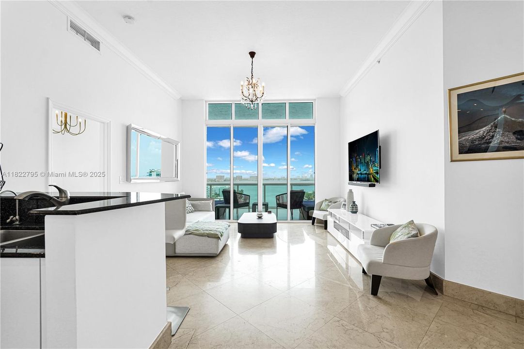 Vendido Recientemente: $678,999 (2 camas, 2 baños, 1274 Pies cuadrados)