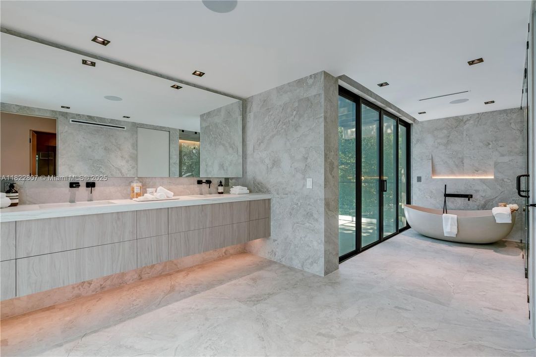 For Sale: $9,850,000 (7 beds, 7 baths, 0 Square Feet)