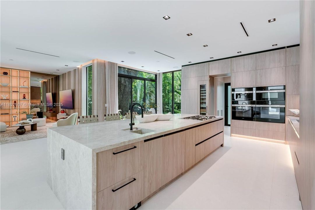 For Sale: $9,850,000 (7 beds, 7 baths, 0 Square Feet)