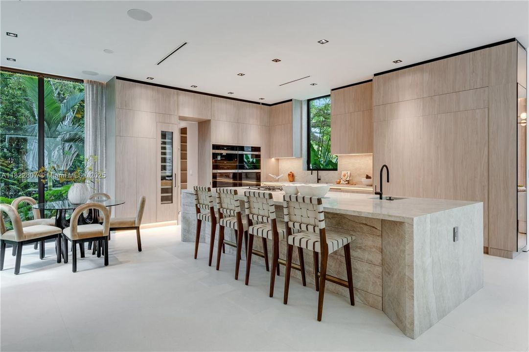 For Sale: $9,850,000 (7 beds, 7 baths, 0 Square Feet)