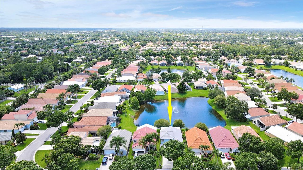 Recently Sold: $439,000 (3 beds, 2 baths, 2070 Square Feet)